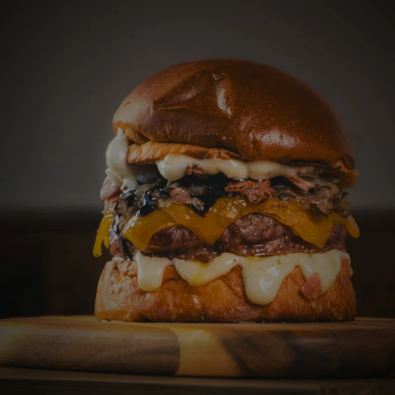 Dobleuve, Pan brioche de patata, 150g de ternera Wagyu Viñallonga, doble queso cheddar